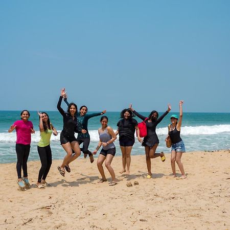 House Of Surf Hostel For Women Varkala Ngoại thất bức ảnh